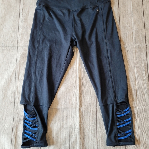 Danskin Navy Capri Criss-cross Athletic Leggings •Size Small• - Picture 1 of 6